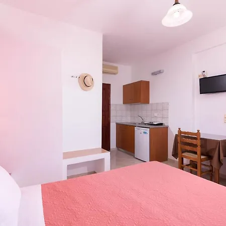 Mandilaria 4*