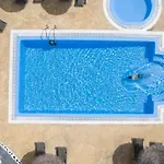 Mandilaria 4*