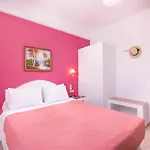 Mandilaria Πανσιόν