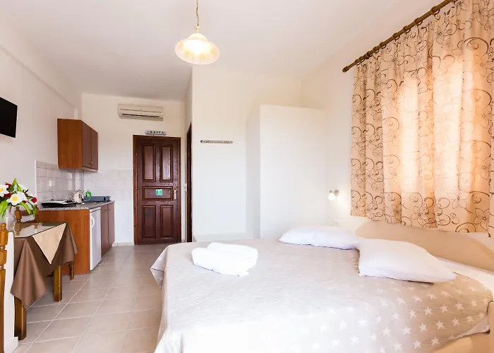 Mandilaria 4* Perivolos (Santorini)