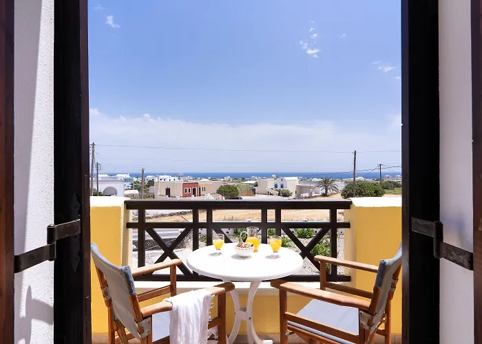 Mandilaria Perivolos (Santorini)