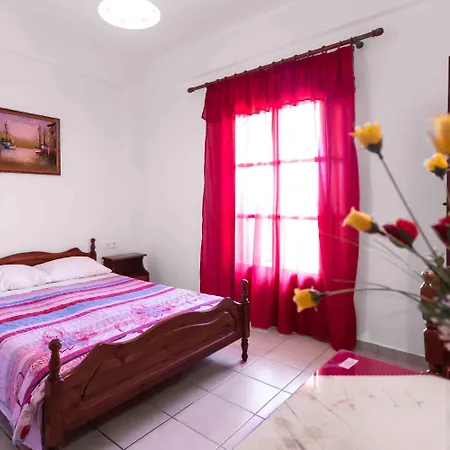 Pensionat Mandilaria 4*